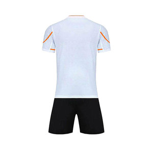 Maillot de football imprimé numérique très vendu vêtements personnalisez votre propre logo prix de gros uniforme de maillot de football pour hommes - Product Image 2
