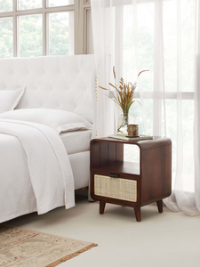 Mesa de Noche Moderna de Madera de Mango y Ratán con Acabado Natural, Gabinete de Almacenamiento para Dormitorio, Taburetes y Otomanas - Product Image 1
