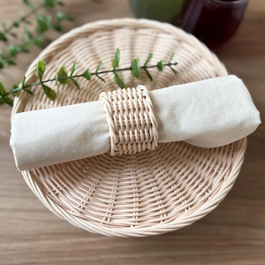Porte-serviettes en rotin naturel tissé à la main pour table à manger - Product Image 3