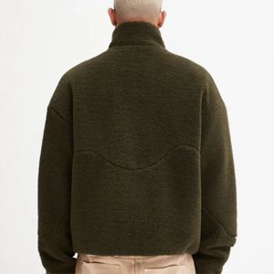 Chaqueta de lana de oliva: ajuste relajado con bolsillos funcionales, detalles de costura trasera y artesanía - Product Image 5