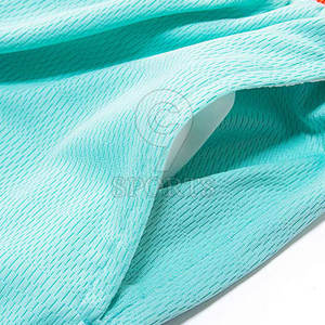 Ensemble maillot et short à col en V personnalisable, uniforme de basketball respirant pour l'entraînement en équipe et l'utilisation le jour du match - Product Image 5