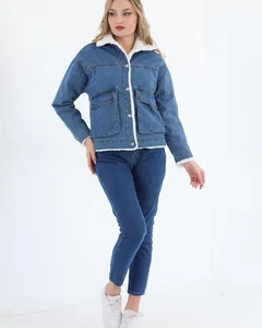 Veste matelassée en denim vintage pour femme, en peau de mouton, manches longues, élégante, décontractée, bleue, boutons personnalisés, manches amovibles - Product Image 4