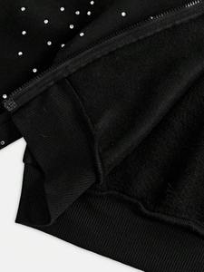 ผู้ผลิตเสื้อผ้าขายส่ง เสื้อฮู้ดดี้ทรงบ็อกซี่ แบ็กกี้ ครอปปิ้ง ปักลาย ล้างสีแบบแอซิดวอช แต่งเพชร ซันเฟด สำหรับผู้ชาย - Product Image 5