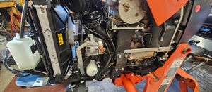 Tractor de Ruedas Usado M704K 4X4WD con Cojinete de Caja de Cambios, 65HP, Transmisión por Engranajes, Equipo Agrícola, Maquinaria Agrícola, Mini Compacto - Product Image 2