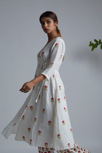 มินิแมเจนต้า บล็อกพิมพ์ห่อกุฏกับกางเกงมินิแมเจนต้า บล็อกพิมพ์ ทรงผมคุณภาพกุฏและกางเกงจากผู้ผลิตชาวอินเดีย - Product Image 5