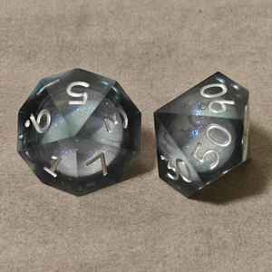 Juego de Dados Poliédricos Personalizables, Hechos a Mano, Pintados a Mano, con Núcleo de Resina Líquida Negra, Bordes Afilados, para Juegos de Rol - Product Image 2