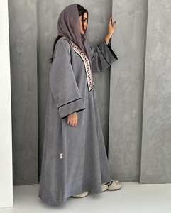 Abaya en soie grise de qualité supérieure taille XXL robe longue brodée à la main pour adultes vêtements musulmans traditionnels - Product Image 2