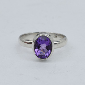Vente en gros de bagues tendances en argent sterling 925 pierre précieuse améthyste violette naturelle au look incroyable bijoux en argent en vrac - Product Image 4