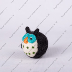 Boules de séchage en laine de Nouvelle-Zélande, design pingouin mignon en feutre, couleur personnalisée pour la lessive, décorations de Noël et jouets pour enfants - Product Image 4