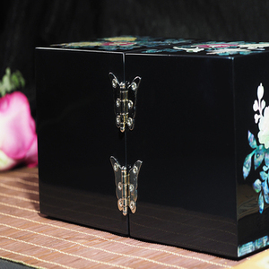 ชุดเครื่องประดับมุกทำจากไม้สไตล์ DIY ชุดเครื่องประดับสร้อยคอสร้อยข้อมือและแหวนทำด้วยมือที่ไม่ซ้ำใครในกล่องบรรจุของขวัญสีฟ้า - Product Image 1