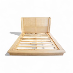 เตียงห้องนอนไม้สักเนื้อแข็งแบบร่วมสมัยทำด้วยมือแผ่นหวายทอหัวเตียงขนาดคิงไซส์ - Product Image 4