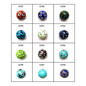 Perles de verre de type four au design unique fait à la main pour la fabrication de bijoux - Product Image 1