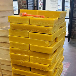 Cire d'abeille naturelle-Cire pure 100% pour bougies, soins de la peau et matériaux d'artisanat de haute qualité - Product Image 1