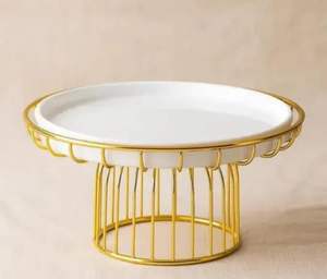 Moderno Soporte de Metal para Pasteles y Cupcakes para Arreglos de Postres, Utilizado en Bodas, Banquetes y Presentaciones Decorativas de Mesa - Product Image 1