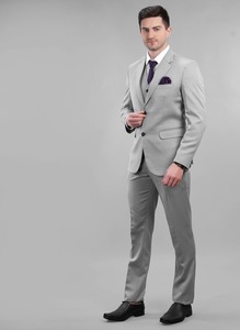 ชุดสูทผู้ชายสีเทาสไตล์โมเดิร์น 5 ชิ้น ผลิตในอินเดีย สำหรับงานแต่งงาน ธุรกิจ และงานอีเว้นท์ มีจำหน่ายสำหรับการส่งออก - Product Image 3