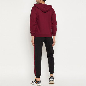 Venta en línea Chándal ligero de tela suave para hombre Variedad de tamaños Diseño de logotipo personalizado Ropa de calle Conjunto de chándal para hombre - Product Image 4