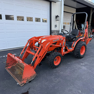 Kubota B2320 haute performance chargeuse compacte rétrocaveuse noyau Durable moteur moteur pompe à engrenages boîte de vitesses roue de roulement utilisé Type de tracteur - Product Image 1