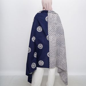 Premium hecho a mano Indigo Batik tela elegante tradicional Indonesia medallón invierno accesorios Material corto artesanal - Product Image 3
