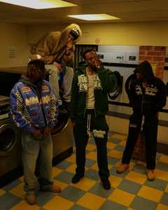 Logotipo de impresión de pantalla Conjuntos apilados Trajes de sudor Conjuntos de hombres Dos piezas Pantalones acampanados Conjuntos Sudaderas con capucha Chándales Sudadera para hombres - Product Image 4