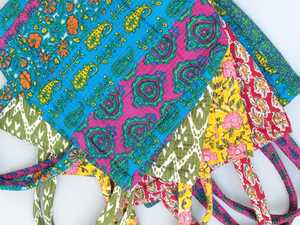 Bolsa de Compras de Algodón Acolchada con Estampado a Mano, Diseño Floral Multicolor de Invierno de la India, Dos Asas de Hombro, Forro - Product Image 3