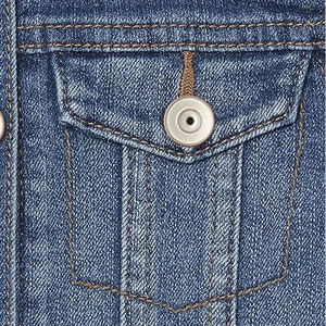 Veste en jean décontractée pour femmes grandes tailles, style streetwear, automne, délavée, boutonnée, coupe confortable, coupe moderne, matière durable - Product Image 3