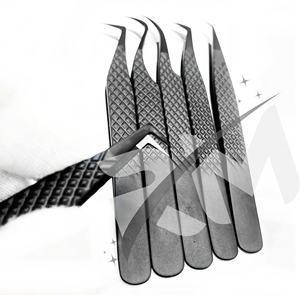 Pinzas de extensión de pestañas con punta de color negro y plasma recubierto de polvo negro RMI y agarre de diamante y punta de fibra - Product Image 3