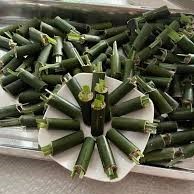 Rollos de Bambú al Vapor con Relleno a Base de Plantas, Comida Vegetariana Asiática Auténtica - Product Image 5