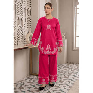 Conjuntos de Traje para Mujer ORINGA SERIES EMB, Conjunto Elegante de 2 Piezas para el Trabajo y Ocasiones Especiales con un Diseño Elegante y Ajuste Cómodo - Product Image 2