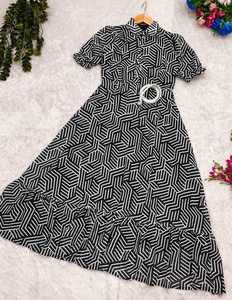 Vestido de diseñador en blanco y negro inspirado en celebridades Ropa occidental elegante y elegante de alta moda - Product Image 4