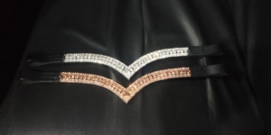 ROYAL INTRNATIONAL OEM - Diadema de Cuero Hecha a Mano, Duradera y Personalizada, en Forma de V, de Cinco Filas, para Caballos, Proveniente de Uttar Pradesh, India, en Venta - Product Image 3