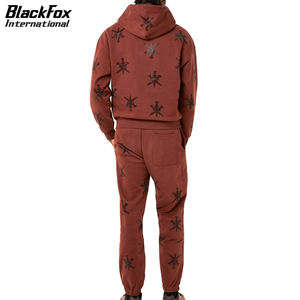 2025 Buen proveedor OEM Servicio Hombres La más alta calidad Hecho en Pakistán Ecológico Adulto Desgaste Chándales de diamantes de imitación - Product Image 2