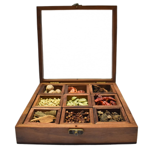 Organisateur/conteneur d'épices Dibba en bois fait à la main gravé Masala Dani Box avec cuillère Boîte à épices en bois élégante pour le stockage - Product Image 1