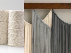 Decoración de Macramé Azul y Blanco Elegante para el Hogar Moderno, Exhibición de Pared Elegante y Decoración Interior Contemporánea - Product Image 2