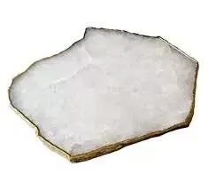 Sous-verres en agate blanche de luxe de qualité exportée avec bordure dorée pour décoration élégante de salon et de bureau disponibles au prix export - Product Image 2