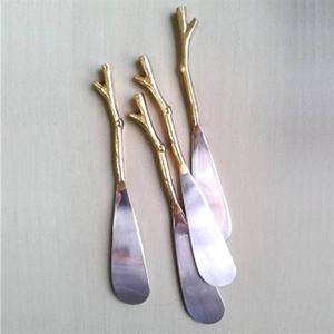 Produit populaire Design fait main Ensemble de serveur de gâteau en métal avec poignée personnalisée Ustensile de service Ensemble de coupe et de service de gâteau en métal - Product Image 4