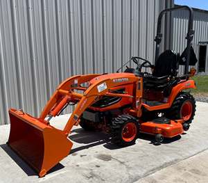 Tractor Kubota BX2370 4WD con Cucharón Cargador Frontal, 23 HP, Máquina Agrícola Compacta - Product Image 1