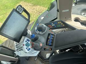 Tractor 2025 FENDT 1167 VARIO MT-Tractor sobre orugas de alta potencia para una máxima eficiencia - Product Image 4