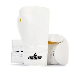 Gants de boxe avec rembourrage renforcé et manipulation fluide, construction respirante et ajustement fiable - Product Image 2