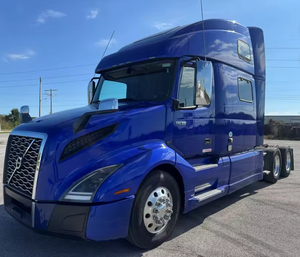 Camion semi-remorque T680 2021 d'occasion en bon état - Cabine couchette à toit surélevé 400 CV 12 vitesses automatique Expédition mondiale gratuite - Product Image 1