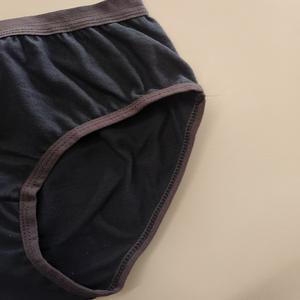 Sous-vêtements 100% coton pour femmes Culotte taille moyenne tissée élégante avec logo personnalisé Motif solide teint uni à bas prix sur la taille - Product Image 2