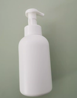 Bouteille en plastique blanche rechargeable avec pompe, impression de logo personnalisée, luxe, 300 ml, 500 ml, pour savon liquide, désinfectant