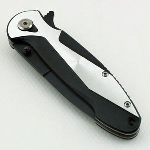 มีดพกพาแบบพับครึ่งหยักด้ามจับอลูมิเนียมสีดำเคลือบ - Product Image 5