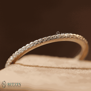 Exclusivo para mujer 0.504 TCW Round Moissanite Full Eternity Wedding Band Regalo de joyería único para ella - Product Image 5