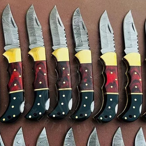 Couteau pliant en acier damassé fait à la main survie en plein air Bush artisanat Camping multi-outil pour la chasse et les loisirs - Product Image 3