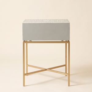 Table de chevet de luxe grise avec incrustation d'os, 1 tiroir, pieds en laiton à motif floral, meuble de chambre fait main - Product Image 2