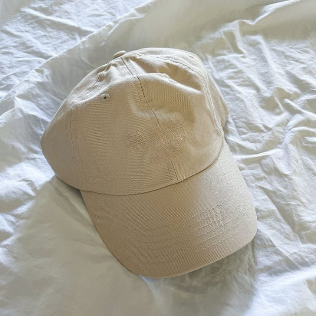 Fashion Forward Baseball Cap for Unisex Breathable Mesh Structured Adjustable Fit Cotton Material and Durable Embroidered Patch
