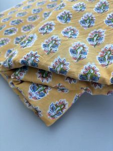 Jaipuri unisexe coton bloc floral imprimé balançoire tissu de couette léger matériel de couture pour enfants et artisans pour les filles - Product Image 5