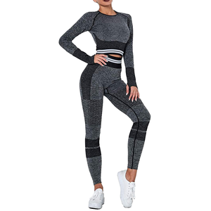Ensemble de yoga 2 pièces pour femme : haut court à col rond et manches longues, leggings taille haute pleine longueur, color block, en Spandex et Polyester - Product Image 5