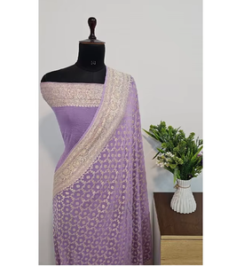 Sari Banarasi de Georgette Khaddi Puro, Tejido a Mano, con Intrincado Trabajo Zari, Elegante para Fiestas y Eventos Tradicionales - Product Image 2