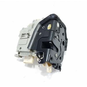 ตัวล็อคด้านหน้าขวา AUDI A3 Sportback Series (8VS, 8VM) 8X1837016 (13>) - Product Image 1